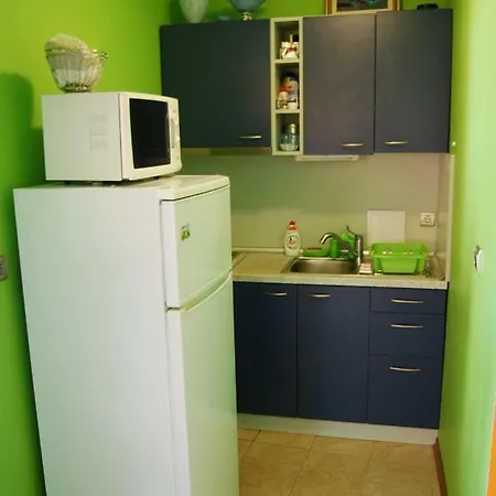 Apartment Dream Two *